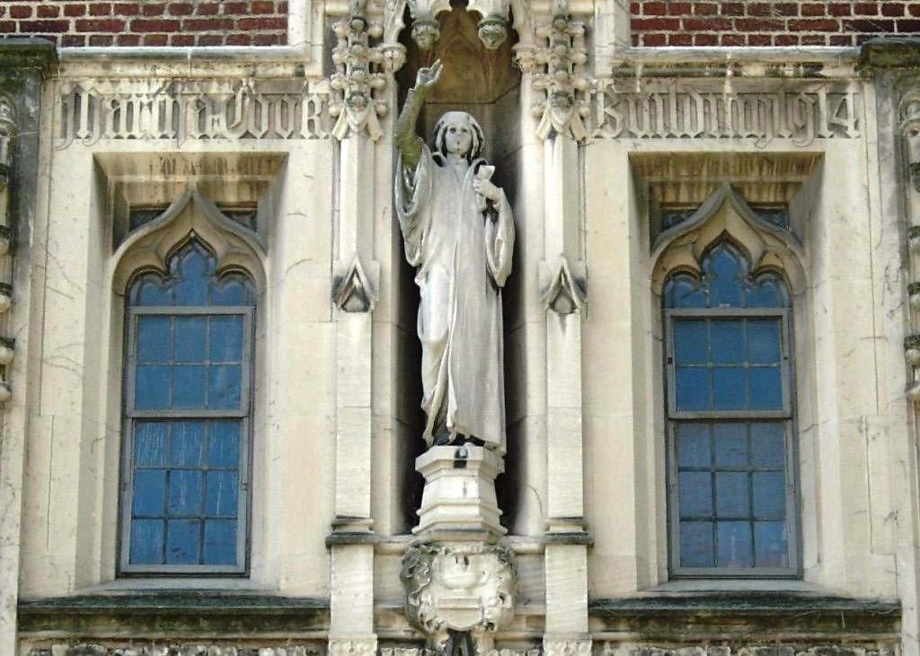 Statue Ann Arbor, Union St. University of Michigan Julie Falk Flickr