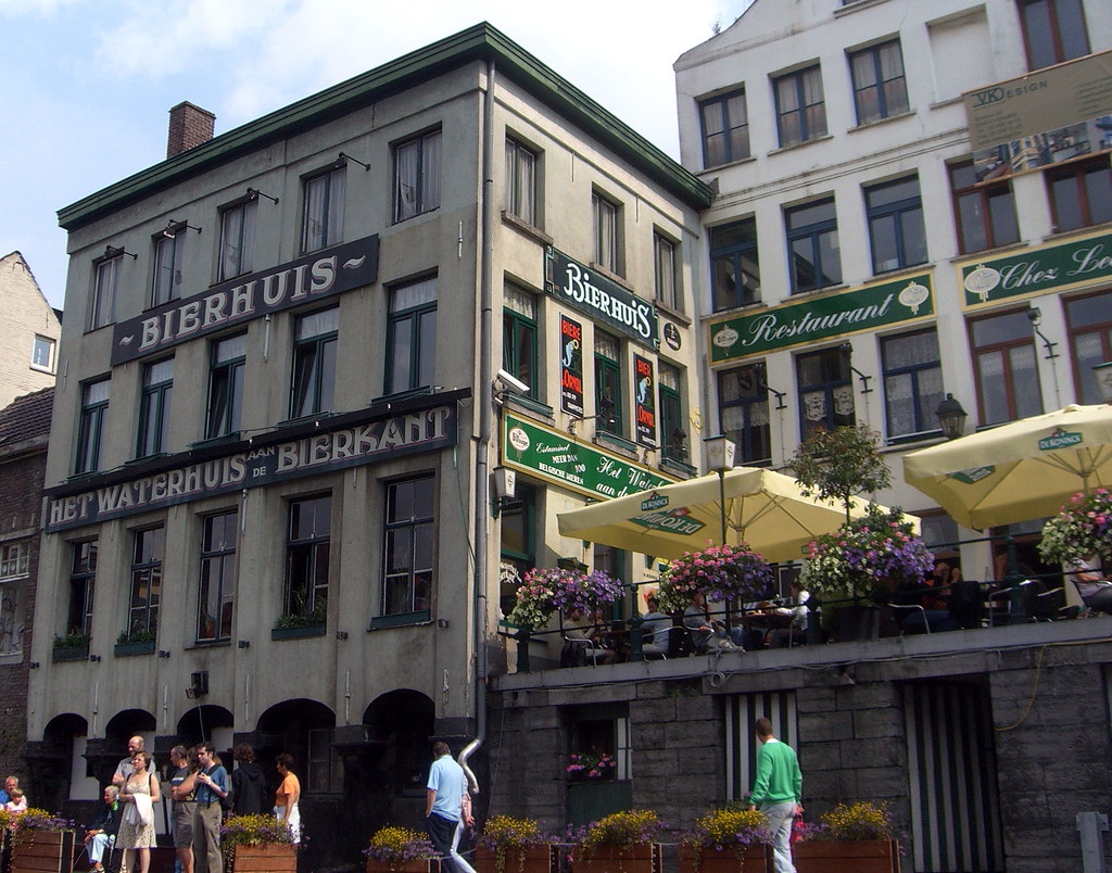 Bierhuis, Ghent The Bierhuis from the canal. This pub has … Flickr