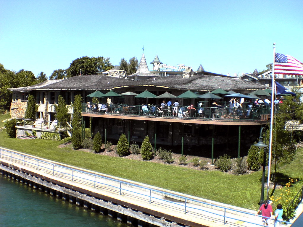 Weathervane Restaurant in Charlevoix, MI We stopped here f… Flickr