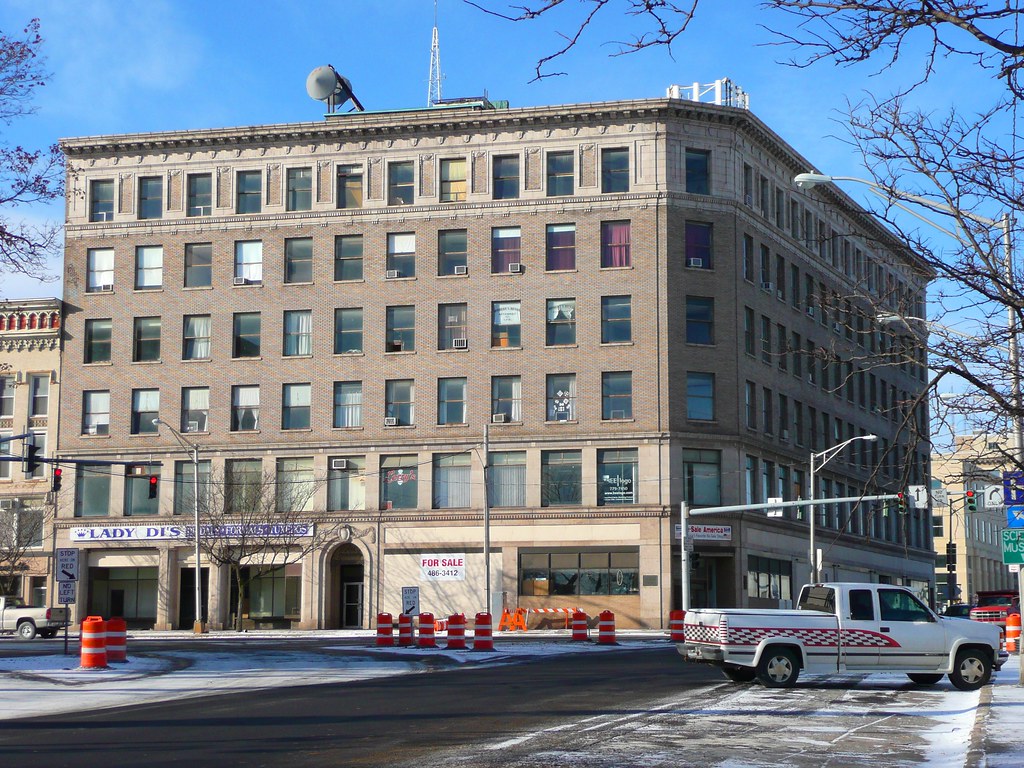 Watertown, NY Woolworth Building Woolworth came up with hi… Flickr