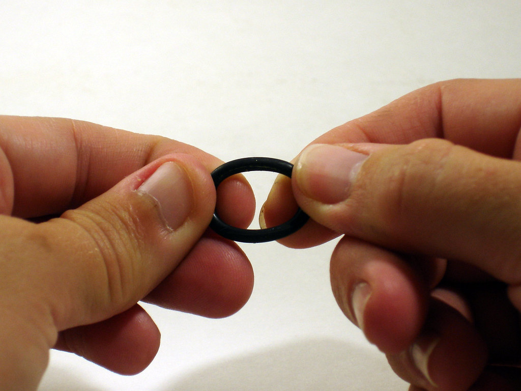 Cleaning ORing on Makin's Extruder To clean clay off the … Flickr