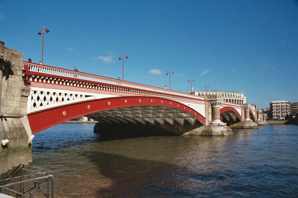 Blackfriars Bridge, London Blackfriars Bridge is a road an… Flickr