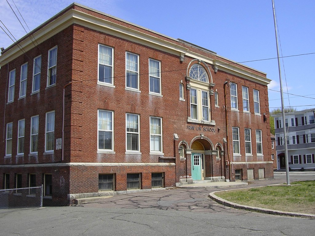 Franklin School Wakefield, Massachusetts. Lucius Beebe Memorial