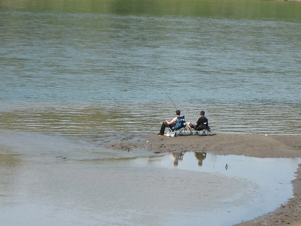Edmonton Fishing, North Saskatchewan River Dave Perraton Flickr