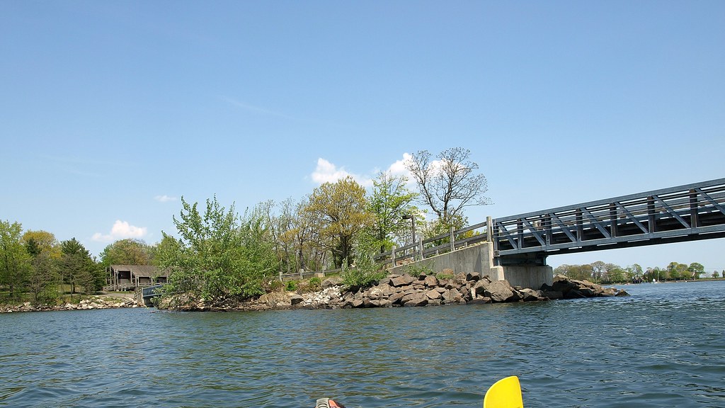 Harrison Islands Pedestrian Bridges over Echo Bay, New Roc… Flickr