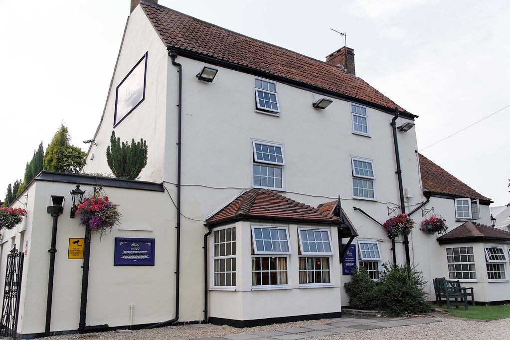 Frampton Cotterell, Globe Dayoff171 Flickr