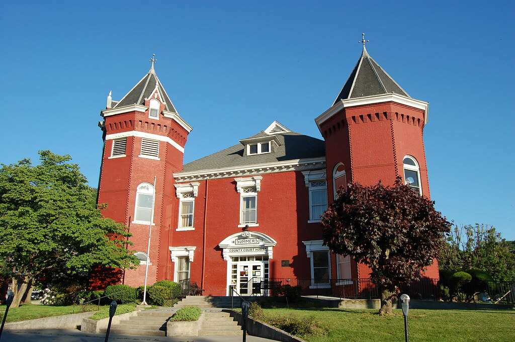 Summers County Courthouse (Hinton, WV) Rich McGervey Flickr