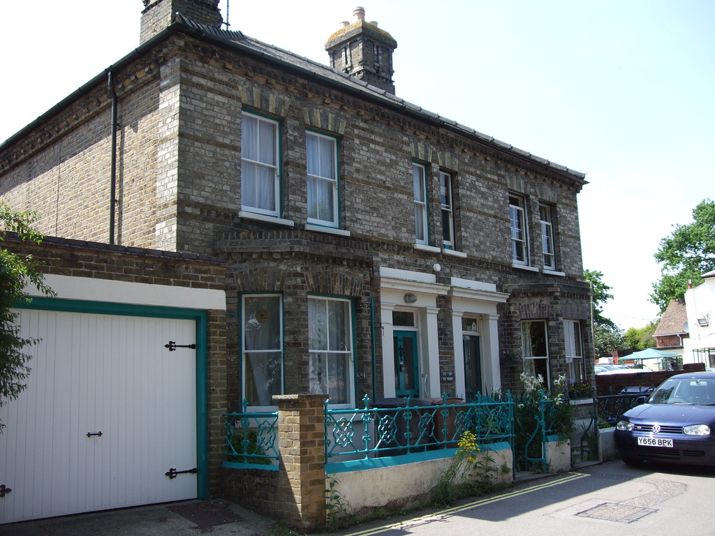 Writtle and the Green. Some of the houses and old building… Flickr