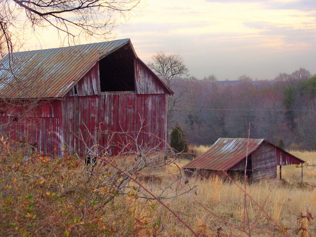 BARNS & BROOMSAGE Stonehouse Mountain Road Culpeper County