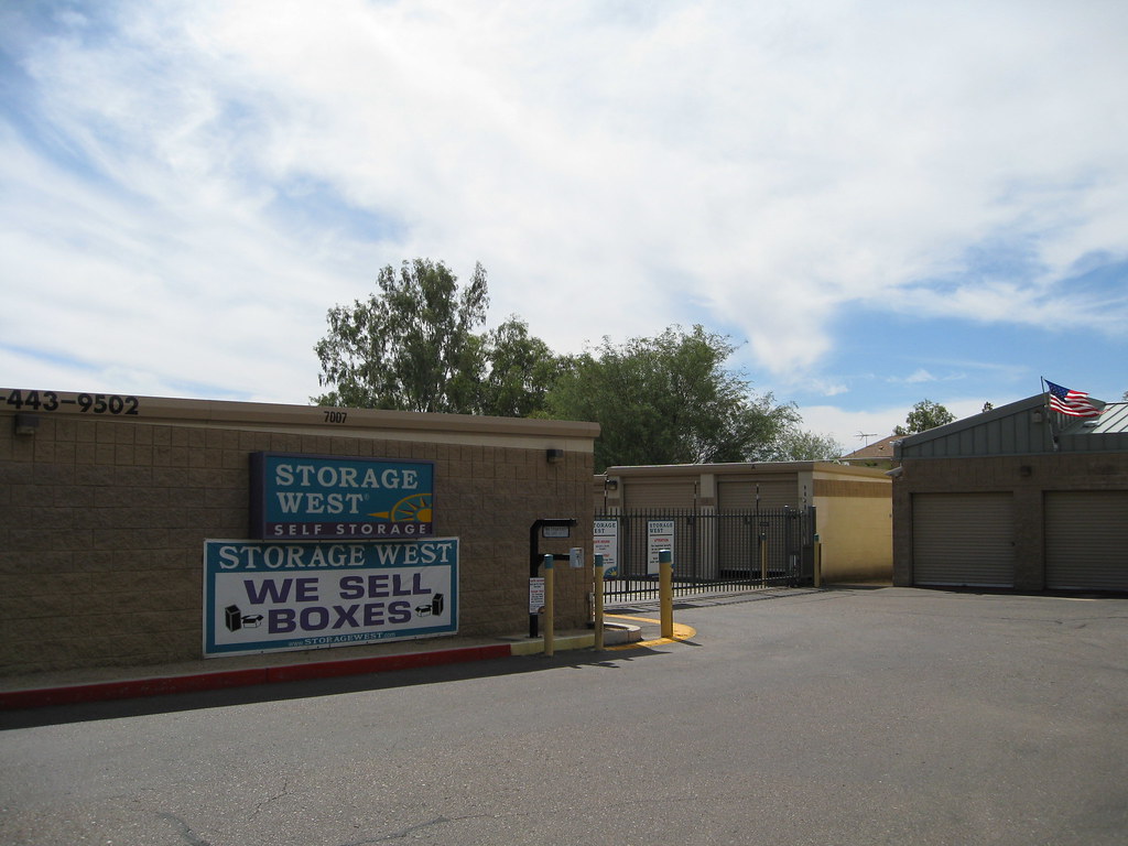 Boxes and Other Packing Supplies Available Storage West Se??? Flickr