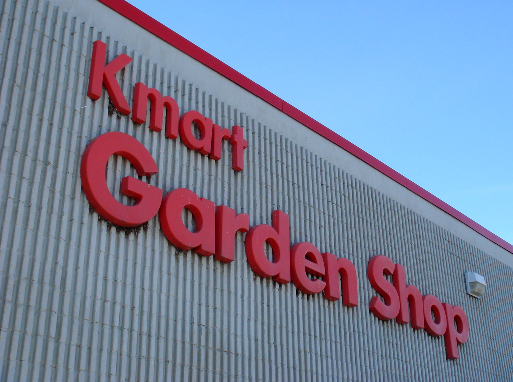 Kmart "Garden Shop" sign in Torrington, CT Opened on March… Flickr