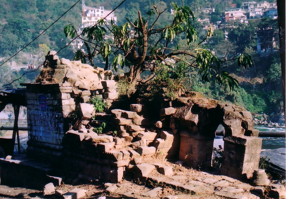 Life on Death(Temple in Ruins)Mandi (H.P.)India once a pla… Flickr