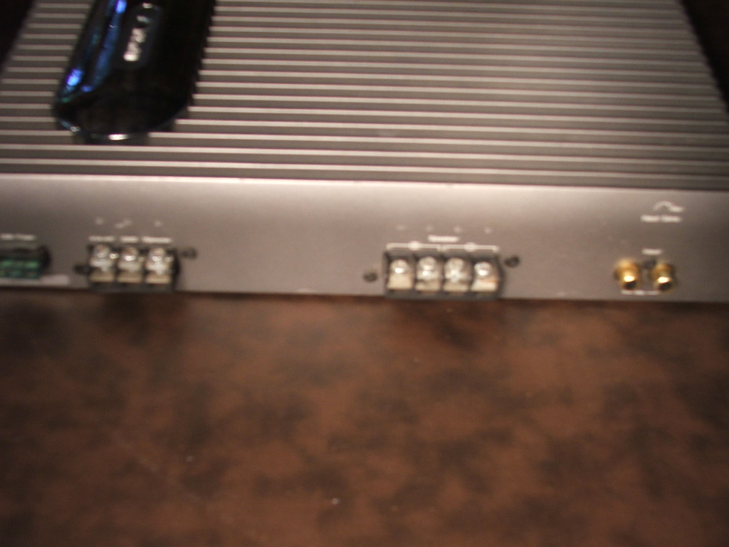 Car Stereo Amplifier (wattage?) ranjihabarnabab Flickr