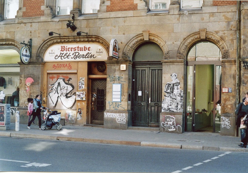 berlin street art Alte schönhauser Strasse Kristina