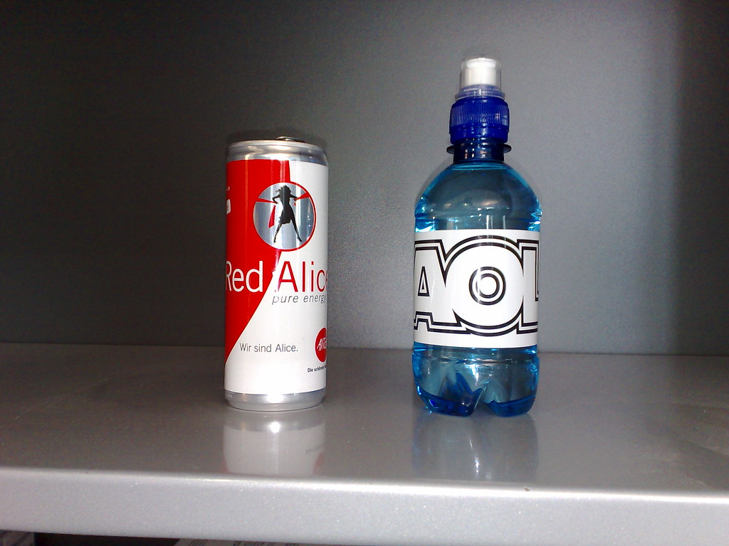 111020071617 still water versus energy drink... Klaussi Flickr