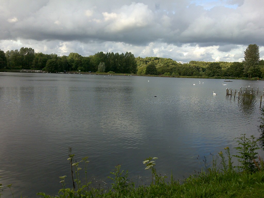 Stunning lake view, Moses gate country park, Farnworth, La… Flickr