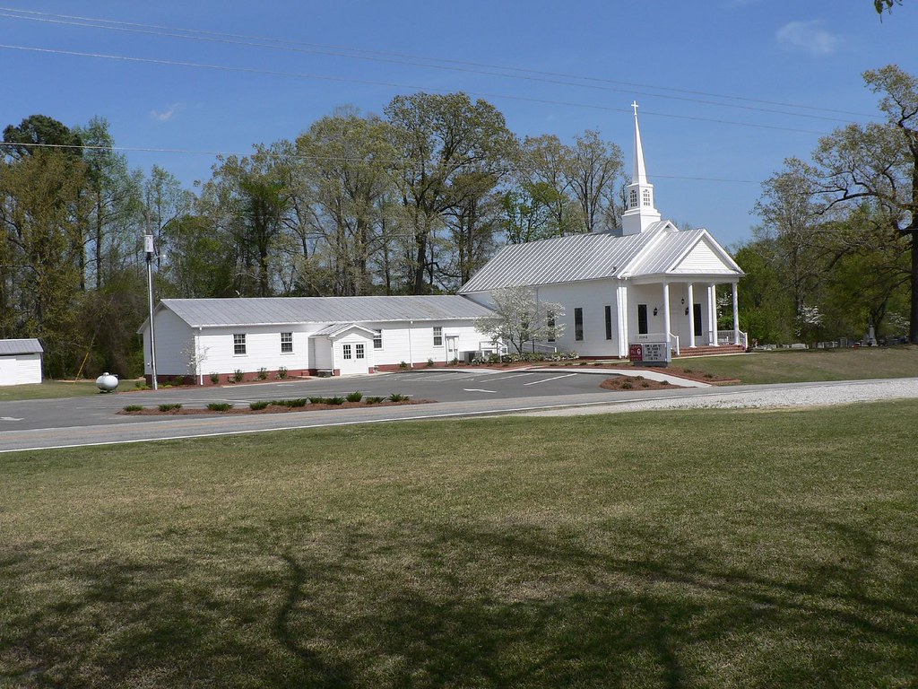 Pleasant Hill Church and addition Neil Smith Flickr