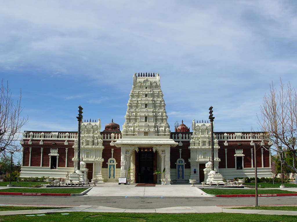 ShivaVishnu Temple, Livermore Front view of the famous Sh… Flickr(06)