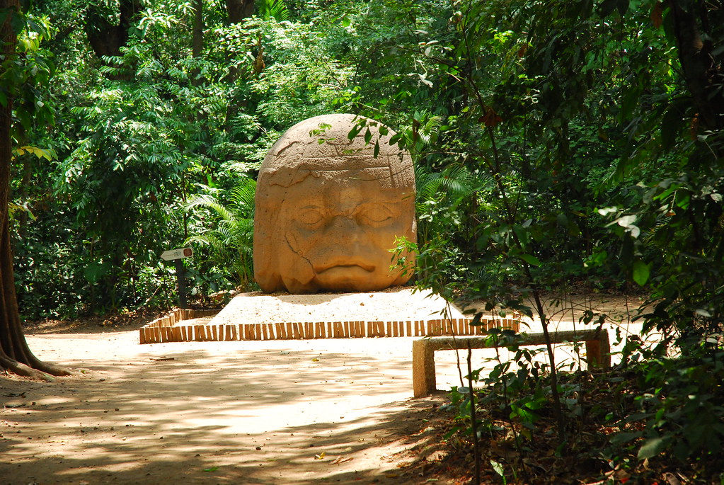 La Venta Sculpture made by the Olmeca civilization. Crimh Flickr