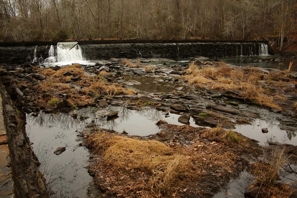 riverview dam Impounds a channel of the Chattahoochee Rive… Flickr