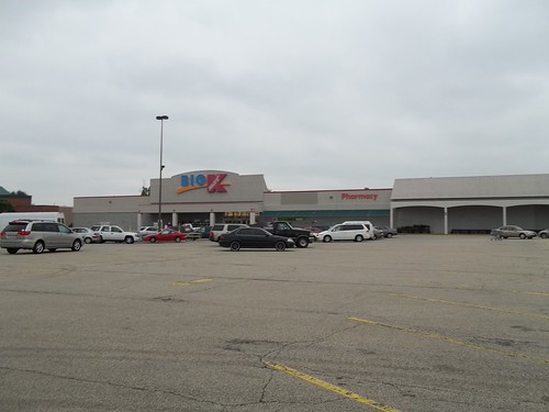 Kmart, Louisville, KY (Poplar Level; now closed) This is t… Flickr