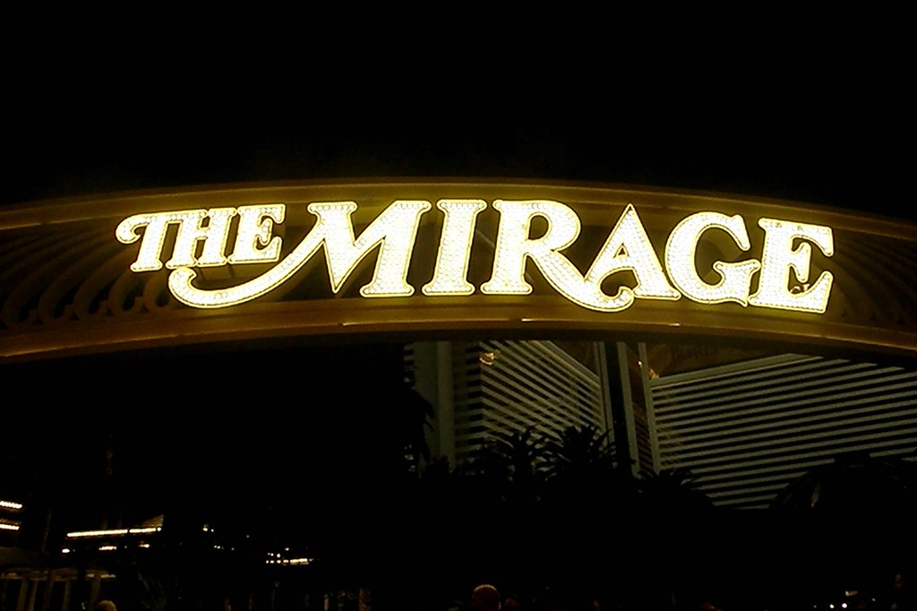 Mirage L.V. Mirage Las Vegas drive at night Jack Flickr