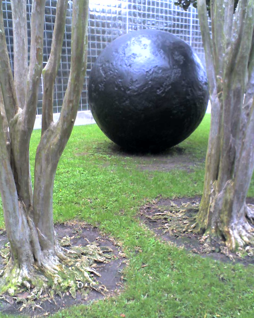 round sculpture garden, Houston, Texas Brady Flickr