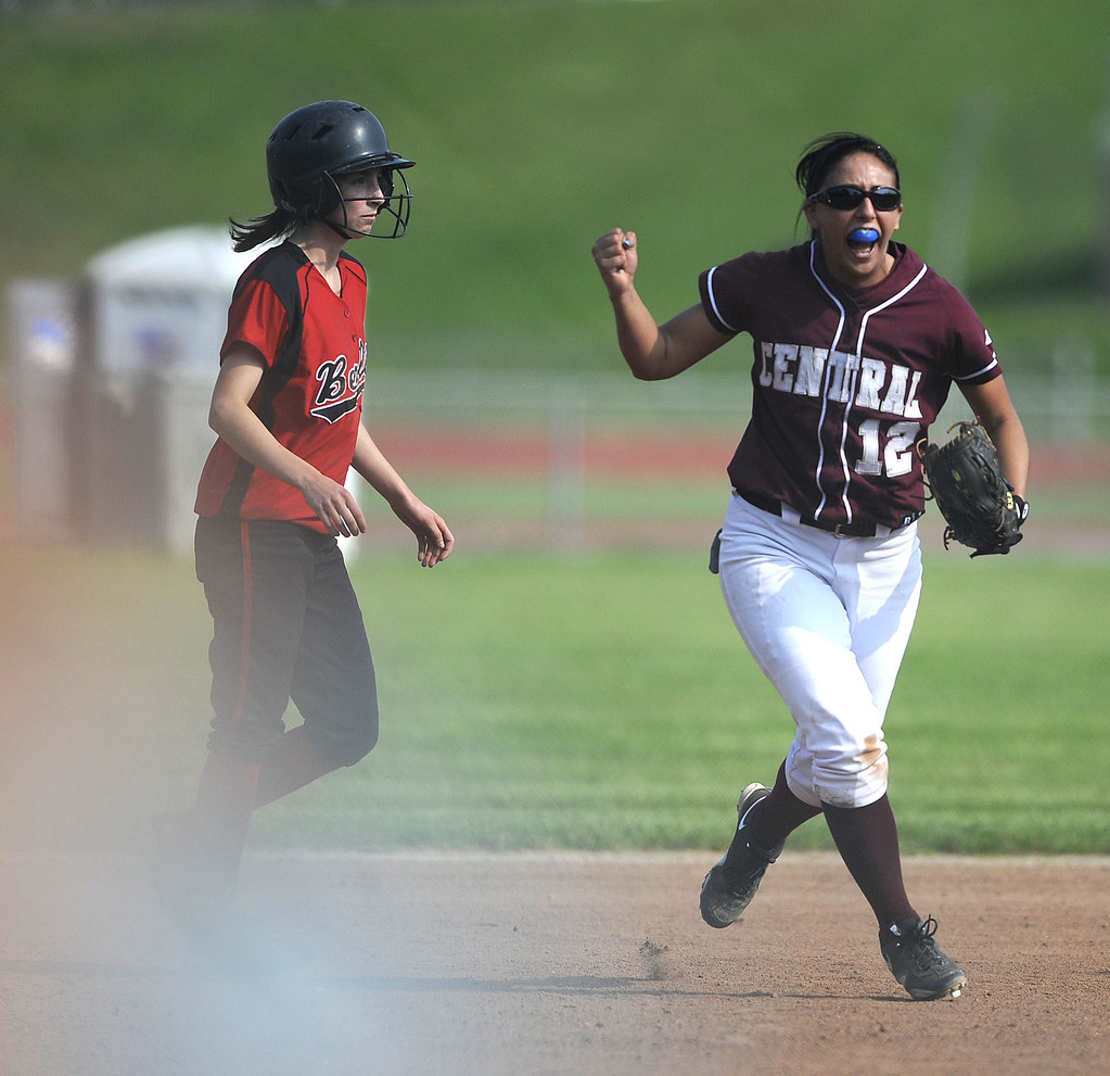 0527_S_softballBC0310 5/26/2011 Mike Orazzi Staff Bristo… Flickr
