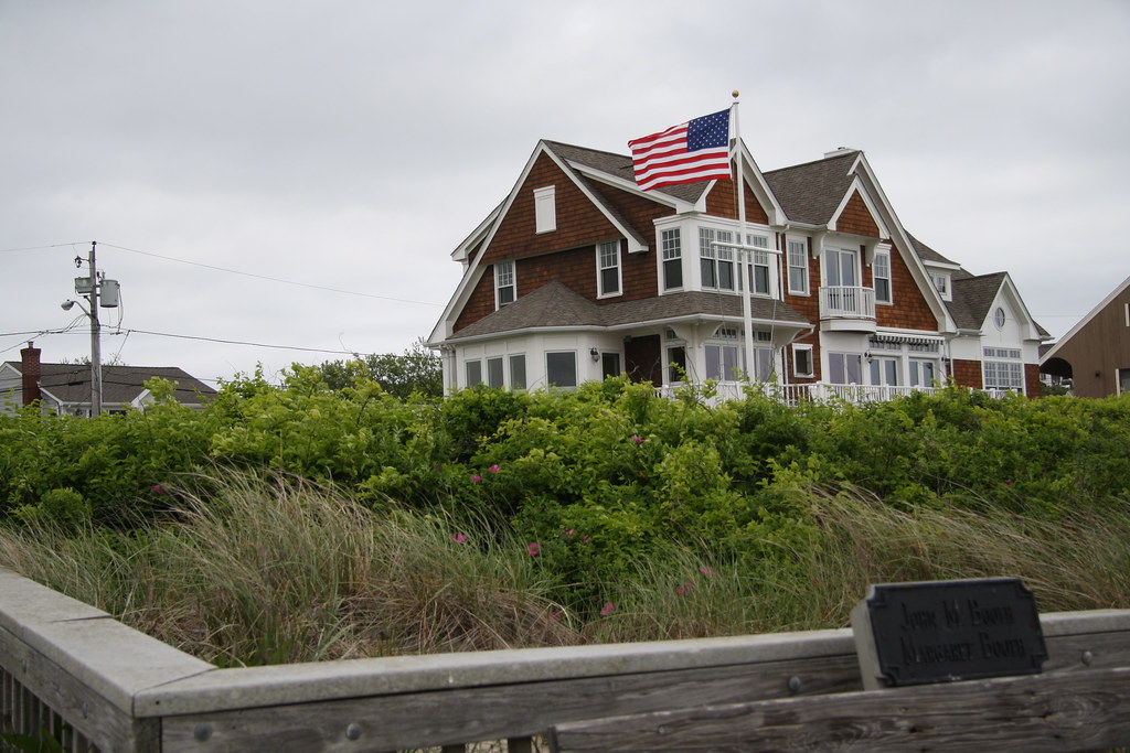 Narragansett, RI bbcamericangirl Flickr