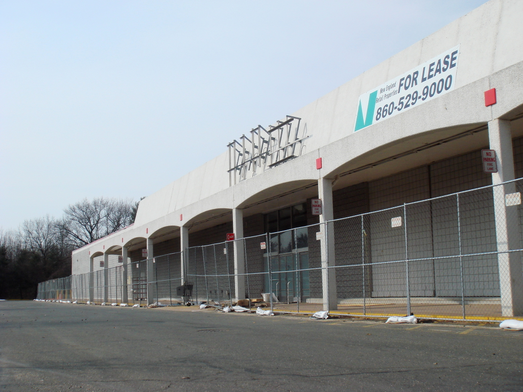 Vacant Kmart; Manchester, CT The Caldor Rainbow Flickr