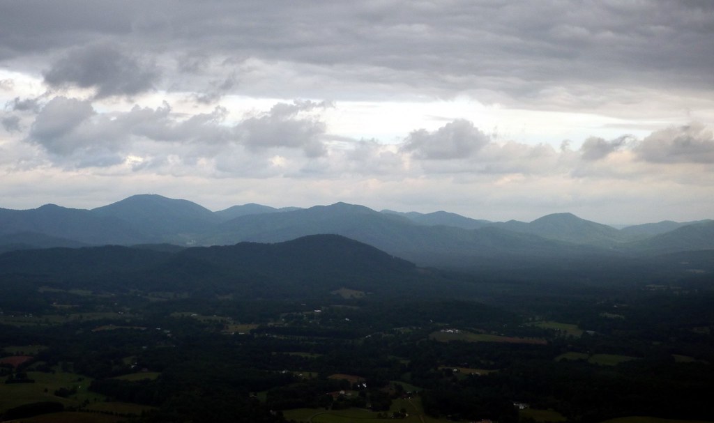 Blue Ridge View from the Blue Ridge Parkway, VA. Ethan Kan Flickr