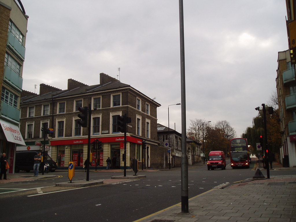 Cedars Road with 137 bus Olympus digital camera Flickr