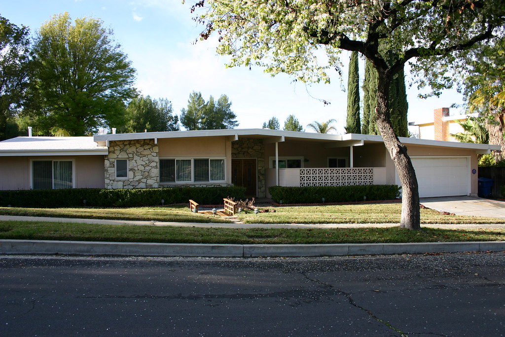 Woodland West, Woodland Hills, CA, 1962. steve_treinen Flickr