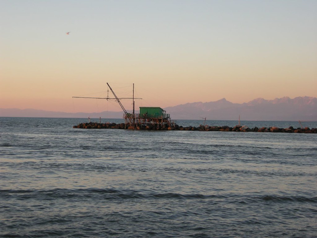 Marina di Pisa Foce dell'Arno La foce dell'Arno a Marina… Flickr