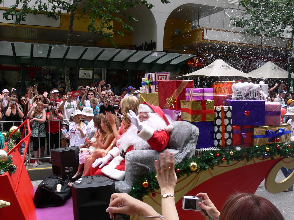 Santa Clause in the Myer Christmas parade Myer Christmas P… Flickr