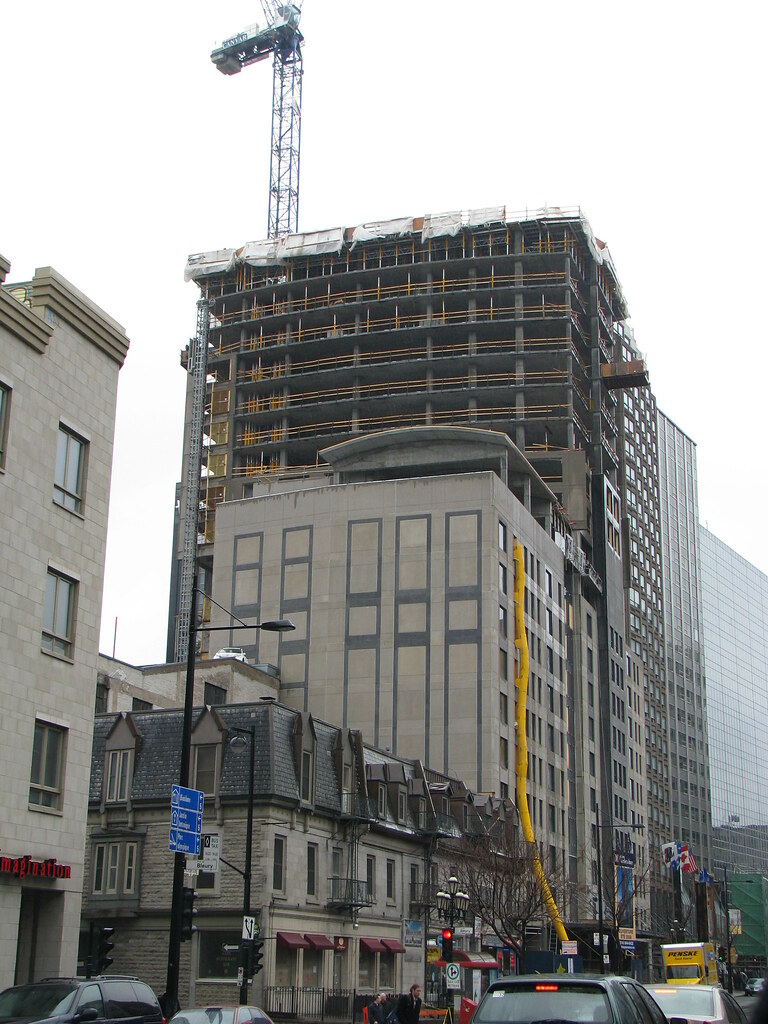 400 Sherbrooke Ouest 11 avril 2008 lamp717 Flickr