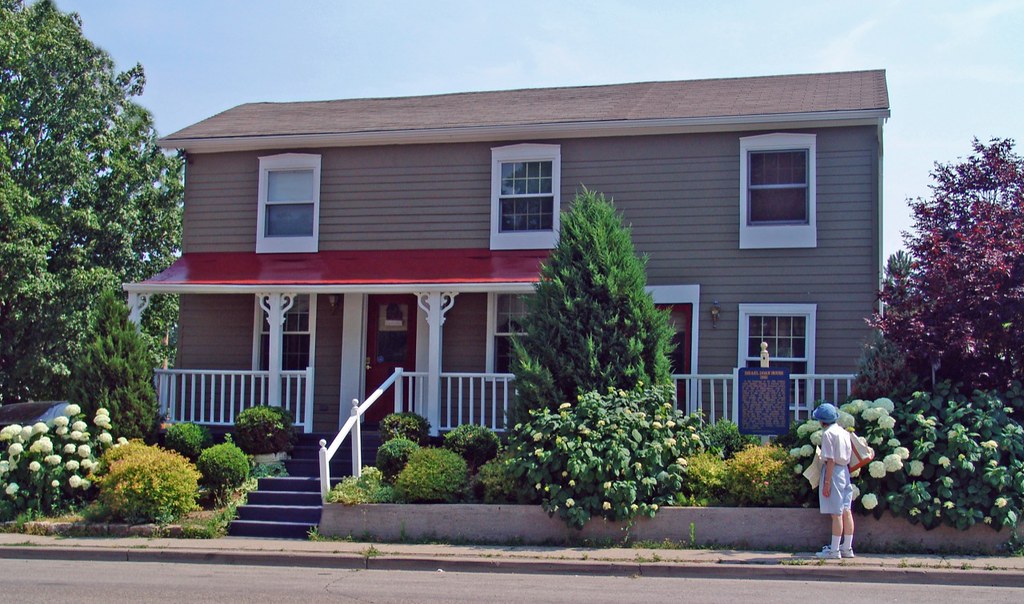 The Israel Doan House, Sparta, Ontario Built in 1845. Isra… Flickr