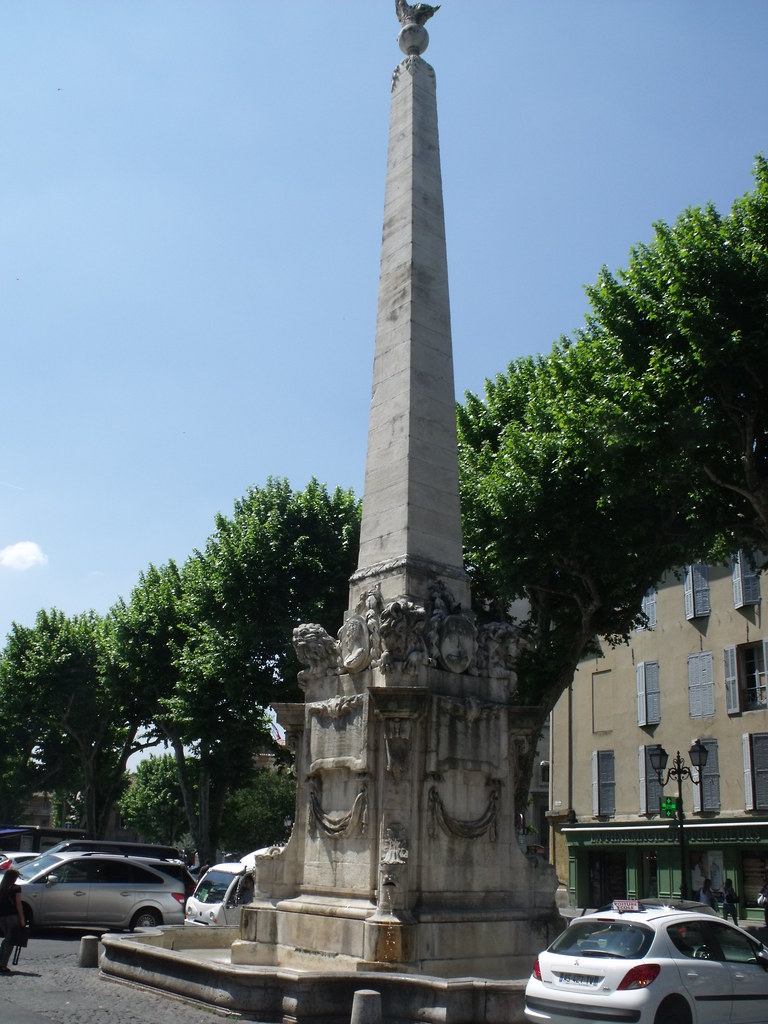 La fontaine des Prêcheurs Place des Prêcheurs, AixenPr… Flickr