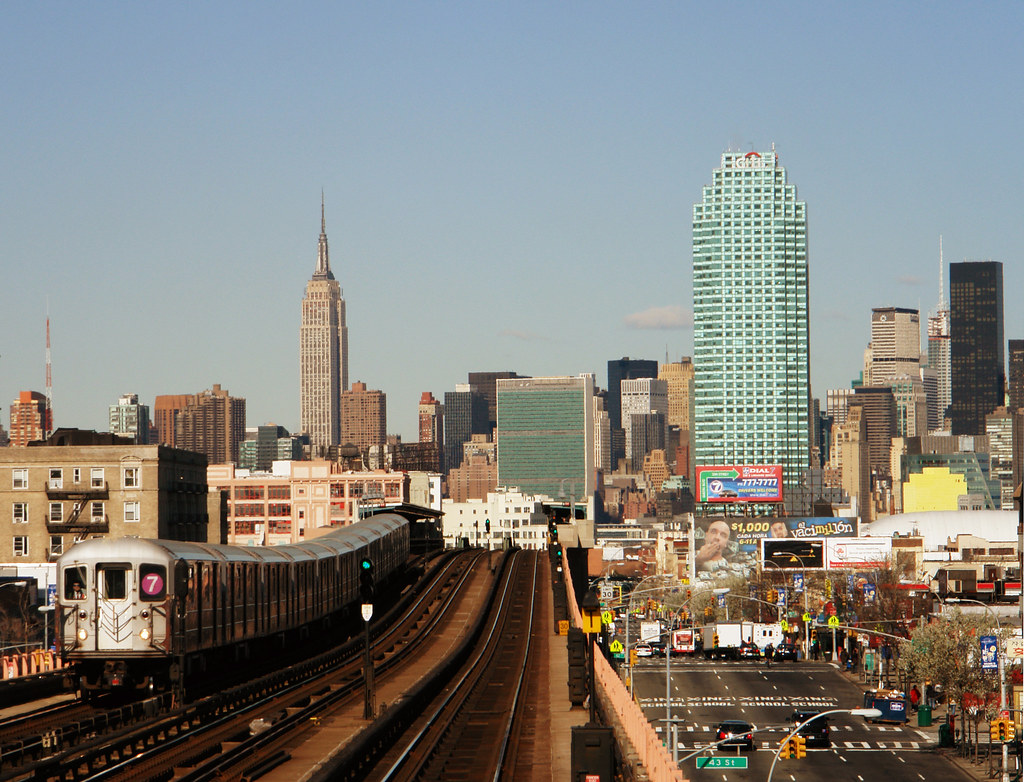 7 Train, Manhattan from Queens I took this from the train … Flickr