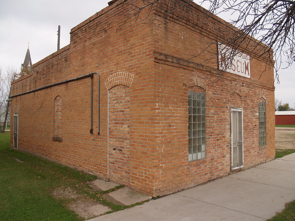 Reynolds, North Dakota Andrew Filer Flickr