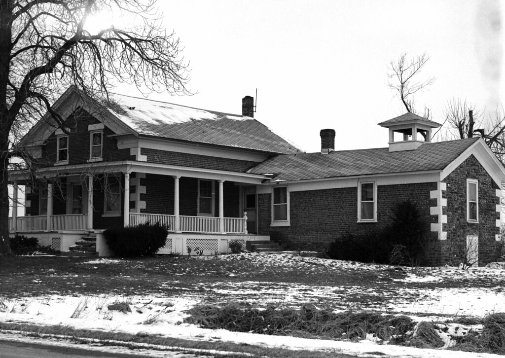 19800100D120.06 cobblestone house 2561 Youngstown Wilson… Flickr