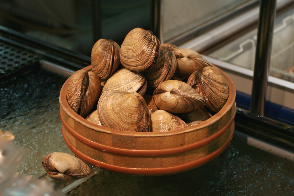 Steamed Clams at Kisarazu Fresh steamed clams as shown in … Flickr