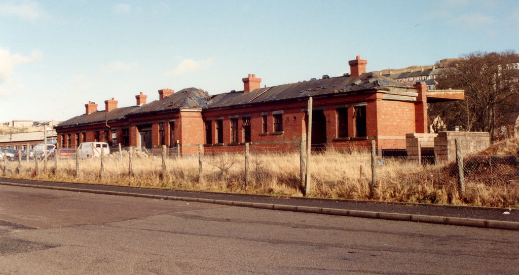 TREDEGAR 1991 CPS Tredegar railway station, used by a car … Flickr