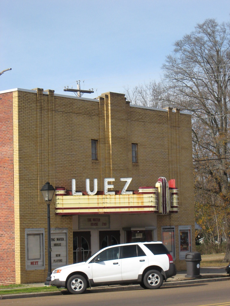 Luez Theater Bolivar, Tennessee This uniquely named movie … Flickr