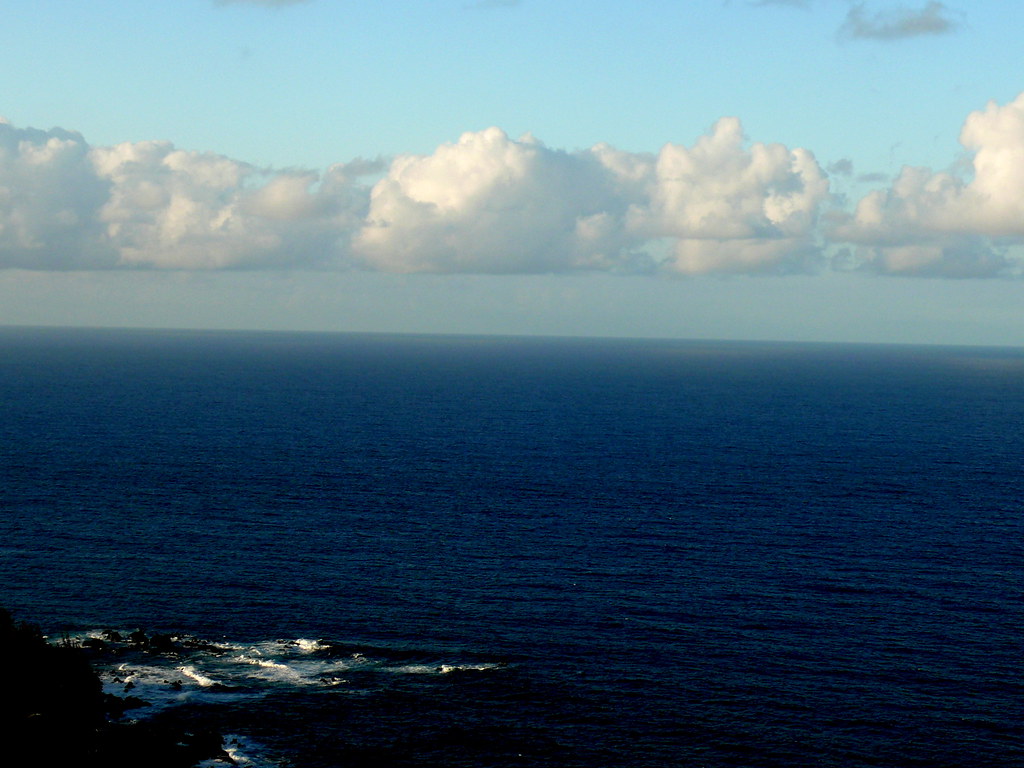 Clouds over Laupahoehoe Harbor falsemaria Flickr