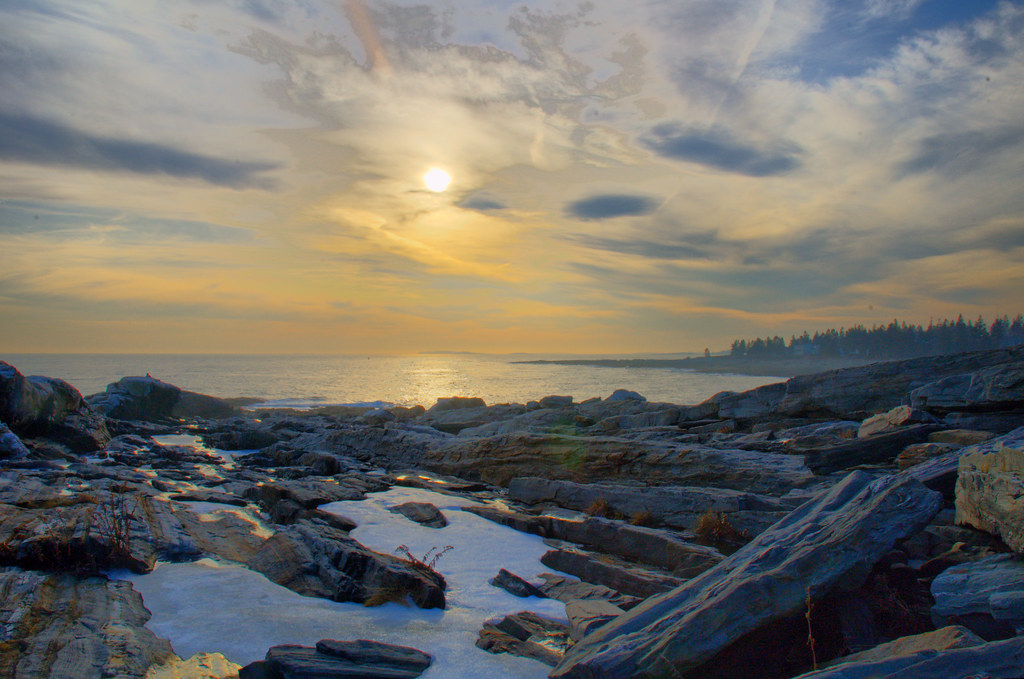 Sunset at Pemaquid Point Hayley and I drove to Pemaquid Po… Flickr