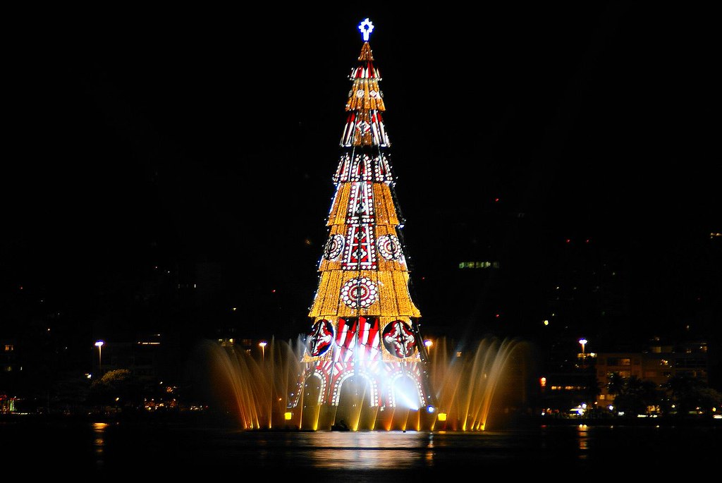 Arvore natal da Lagoa Floating christmas tree Lagoa Ri… Flickr