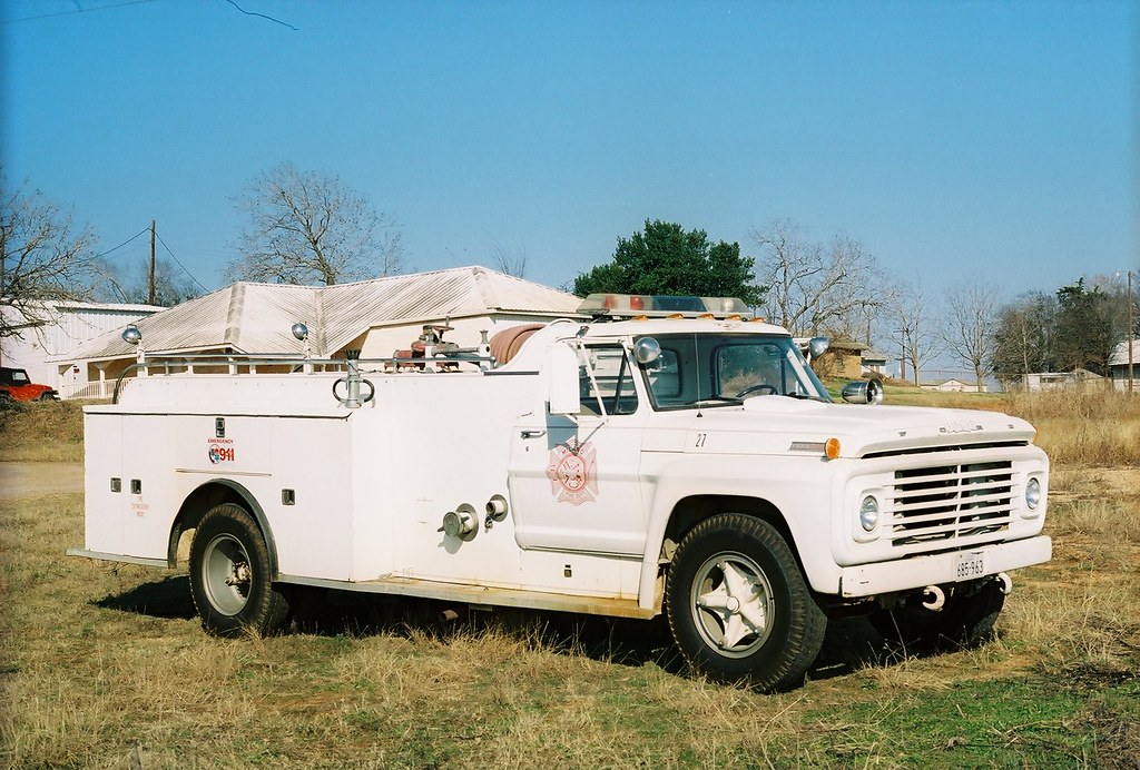 Milano, Tx Engine 327 1967 Ford F750/Howe, 750/550. Ex Milano, Tx Engine 327 1967 Ford F750/Howe, 750/550. Ex