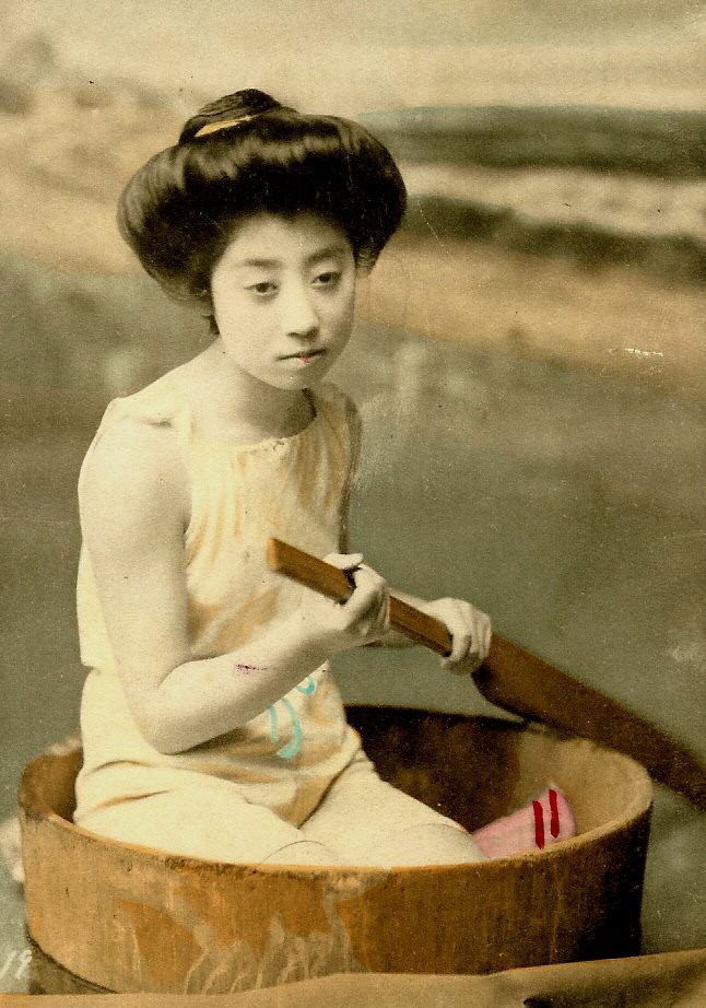JAPANESE SWIMSUIT GIRLS Meiji Era Bathing Beauties of Ol… Flickr