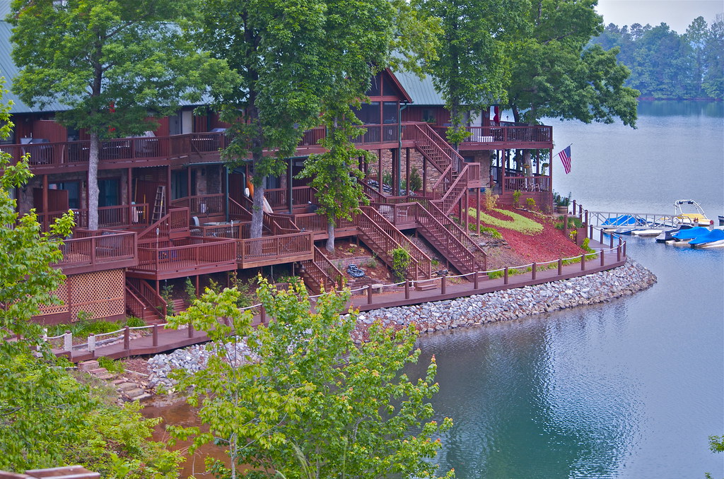 Lake Keowee, SC nebulous 1 Flickr